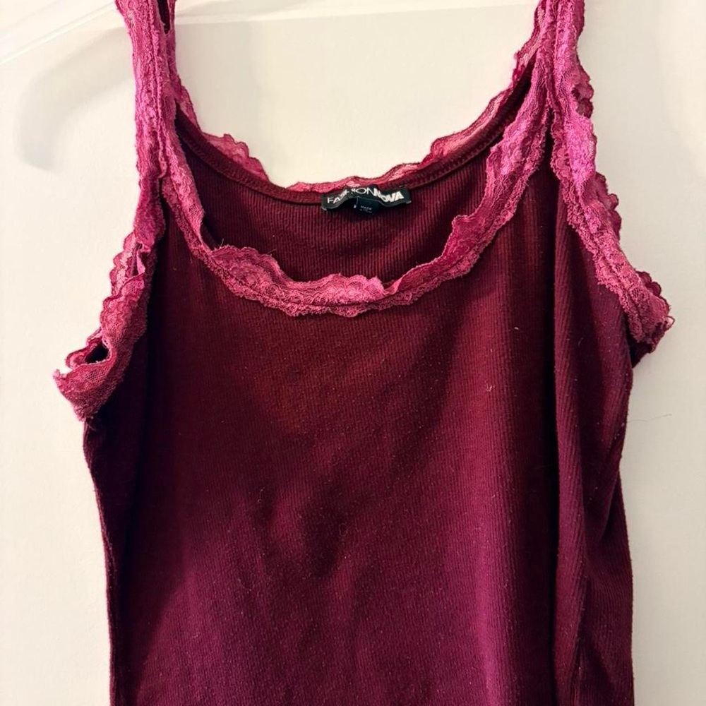 Fashion Nova Burgundy Lace-Trim Tank Top